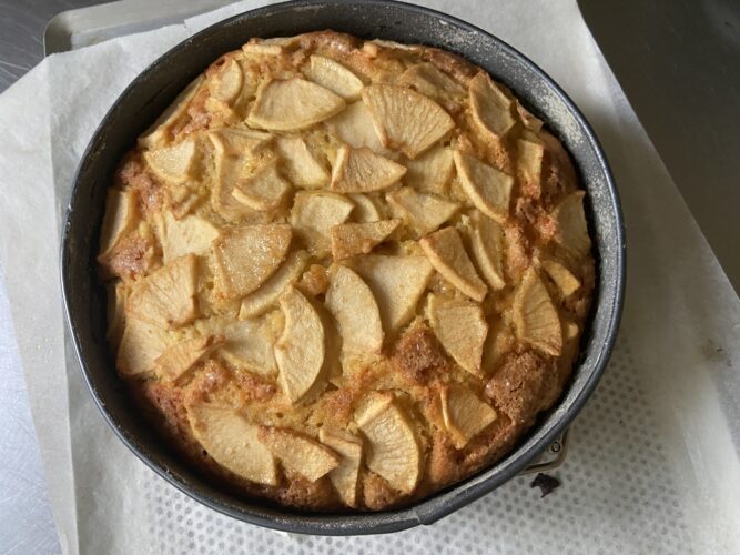 torta mele crema vaniglia