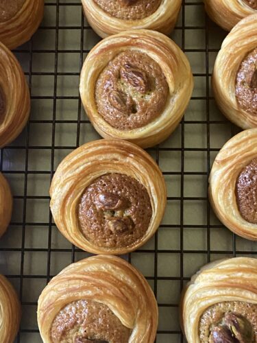 cuore pistacchio financier croissant