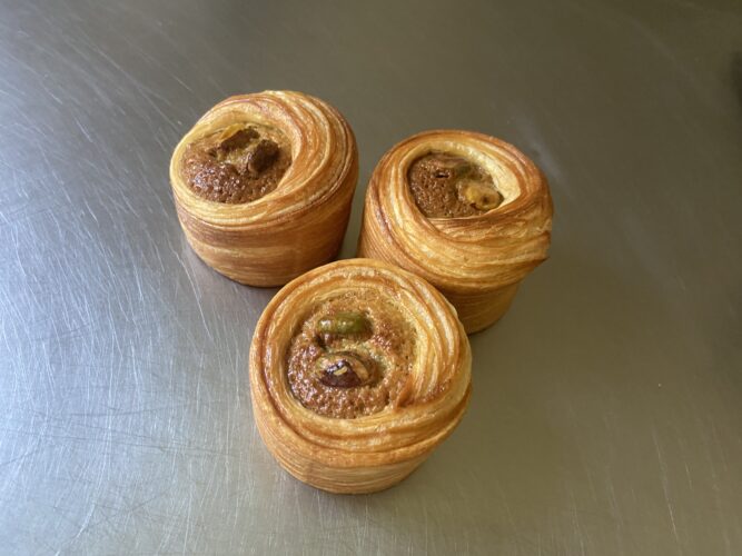 cuore pistacchio financier croissant