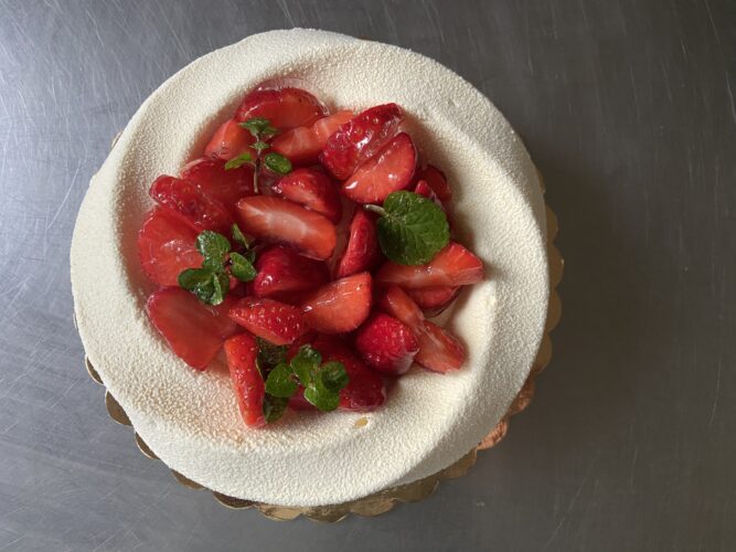 karma alle fragole torta moderna