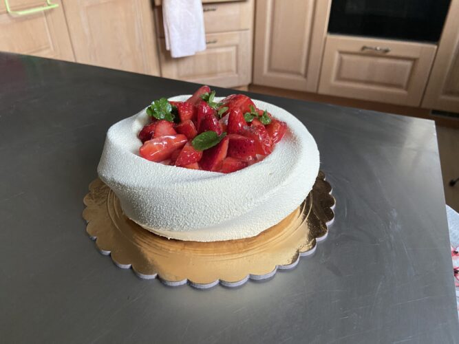 karma alle fragole torta moderna