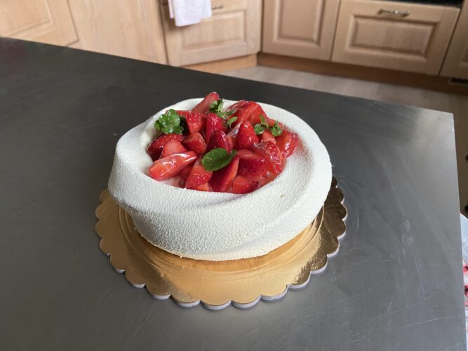 karma alle fragole torta moderna