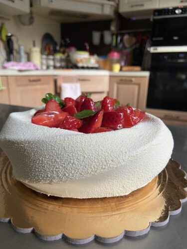 karma alle fragole torta moderna