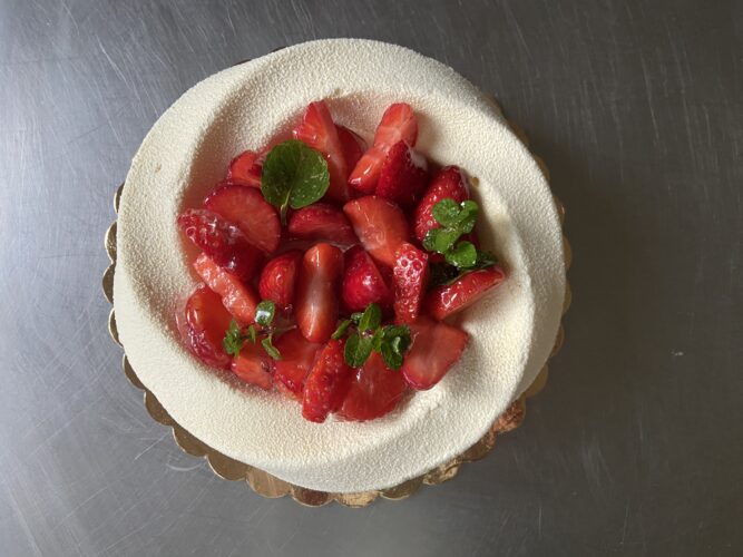 karma alle fragole torta moderna