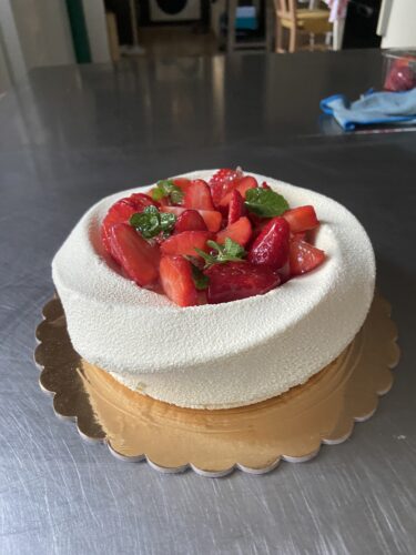 karma alle fragole torta moderna