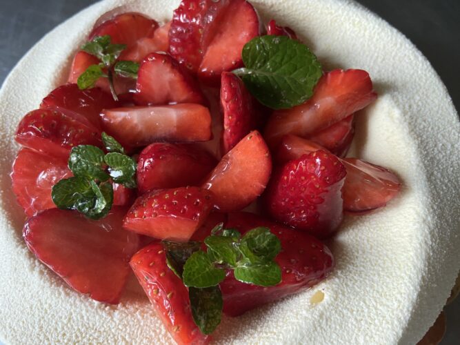 karma alle fragole torta moderna