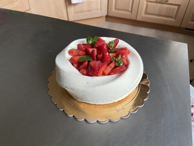 karma alle fragole torta moderna