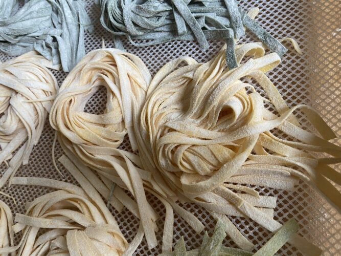 tagliatelle paglia fieno