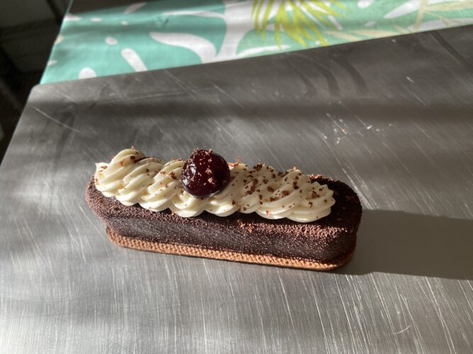 finti eclair foresta nera