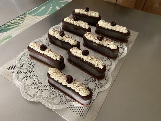 finti eclair foresta nera