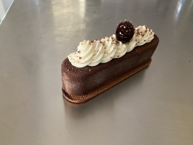finti eclair foresta nera