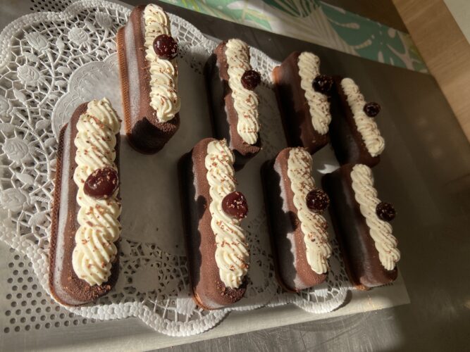 finti eclair foresta nera