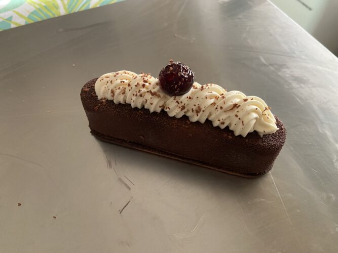 finti eclair foresta nera