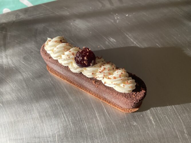 finti eclair foresta nera