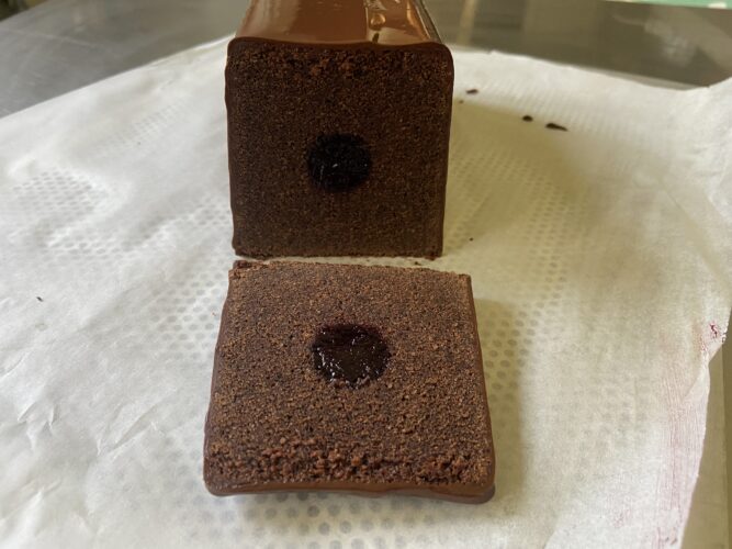 foresta nera travel cake