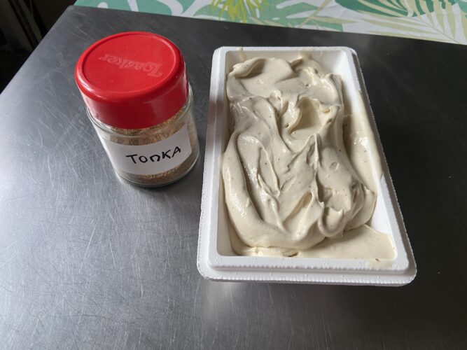 gelato fava tonka