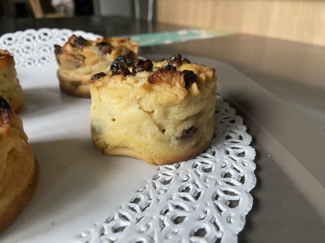 tortine cremosine mele uvette