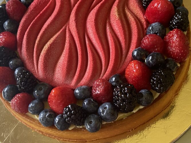 crostata moderna di frutta