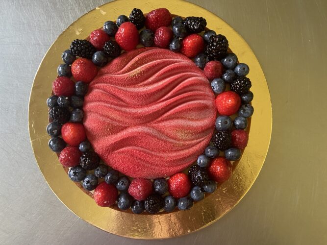 crostata moderna di frutta