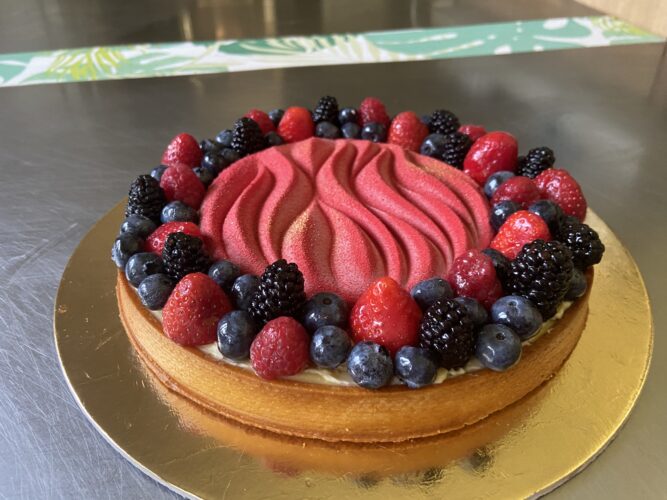 crostata moderna di frutta