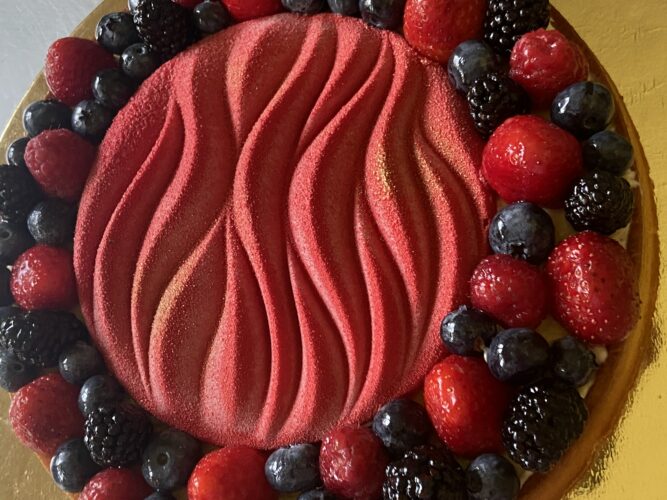 crostata moderna di frutta