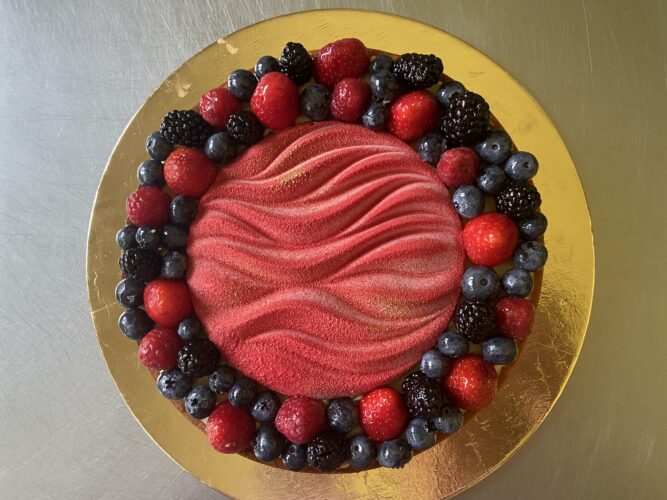 crostata moderna di frutta