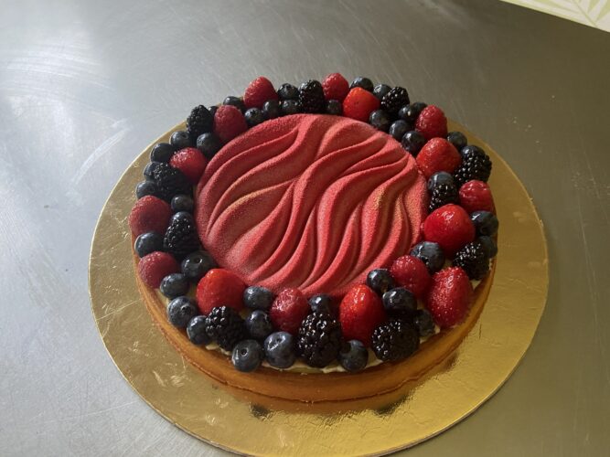 crostata moderna di frutta