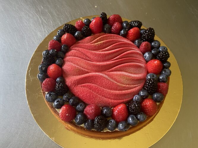 crostata moderna di frutta