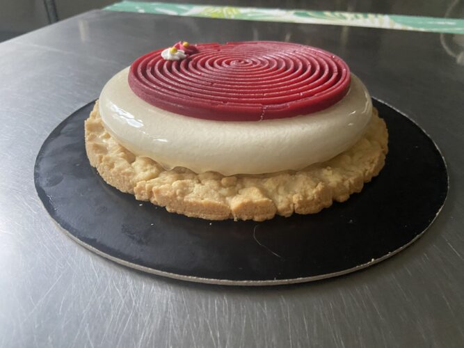 torta cocco fragole rustica