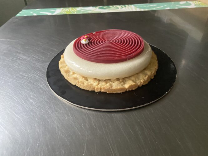 torta cocco fragole rustica