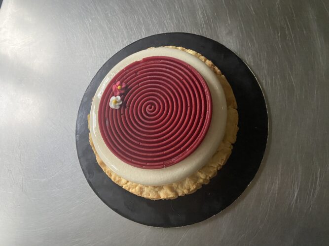 torta cocco fragole rustica