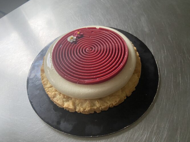 torta cocco fragole rustica