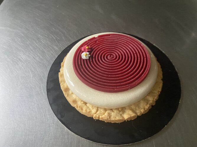 torta cocco fragole rustica