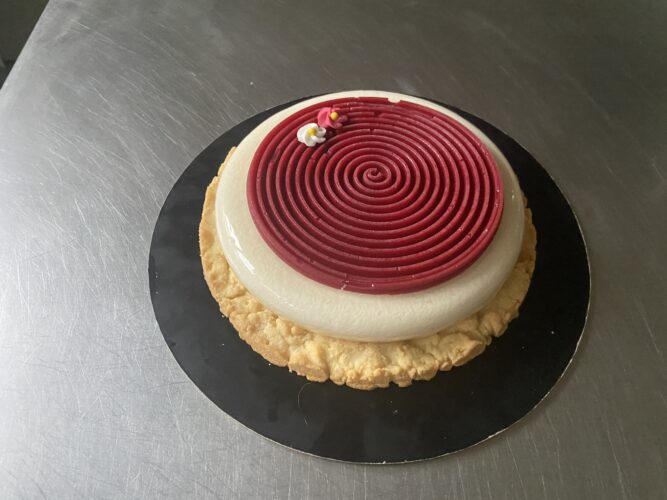 torta cocco fragole rustica