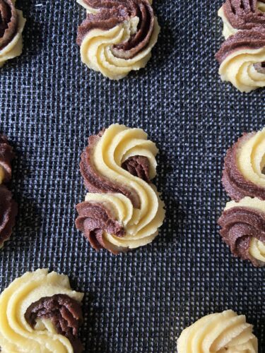 biscotti di frolla montata bicolore