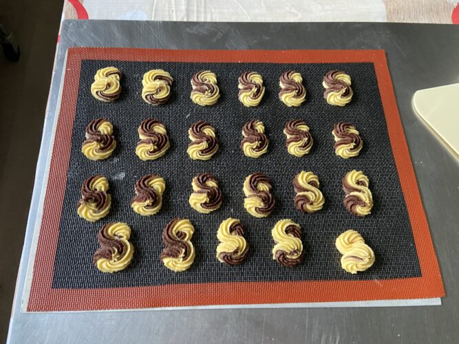 biscotti di frolla montata bicolore