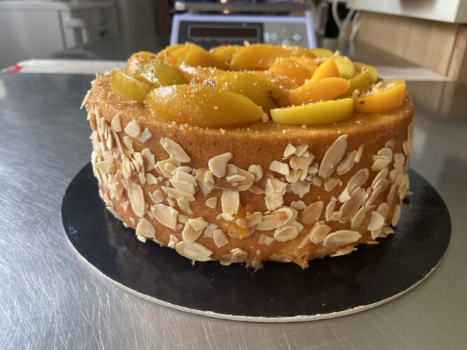 chiffon cake mandorle pesche