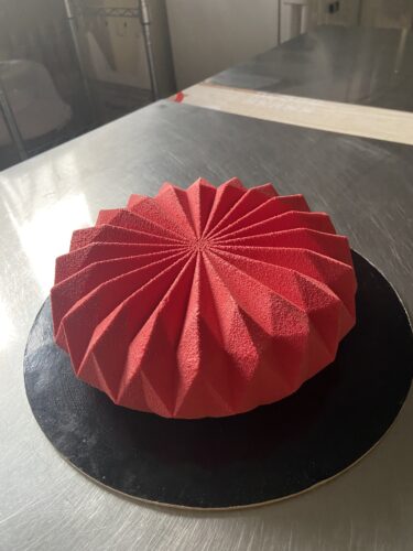 torta moderna origami pistacchio lampone vaniglia