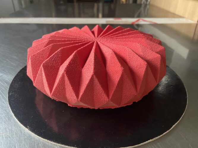 torta moderna origami pistacchio lampone vaniglia