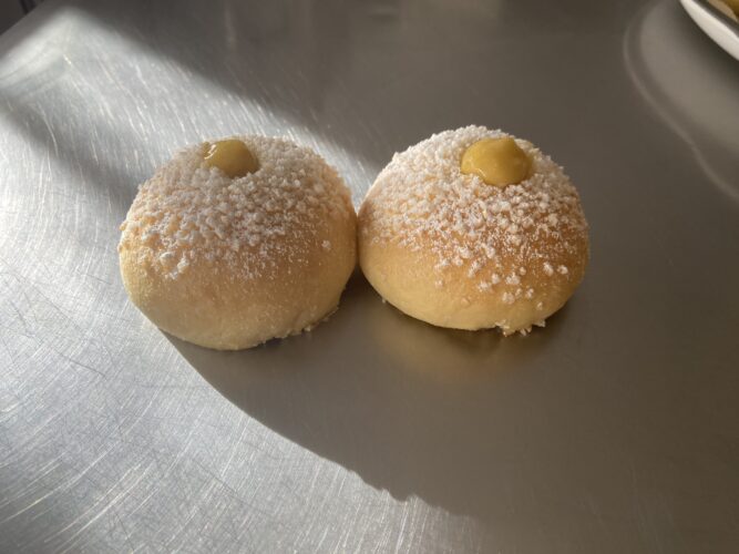 brioche vegana con crema vegana