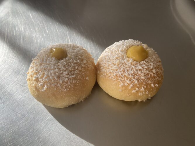 brioche vegana con crema vegana