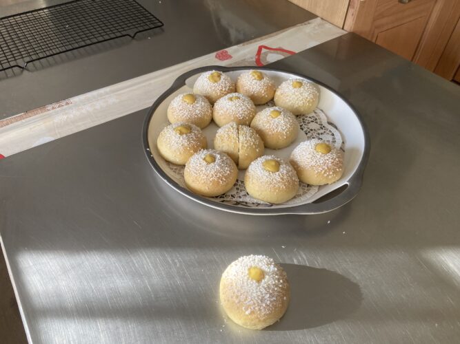 brioche vegana con crema vegana