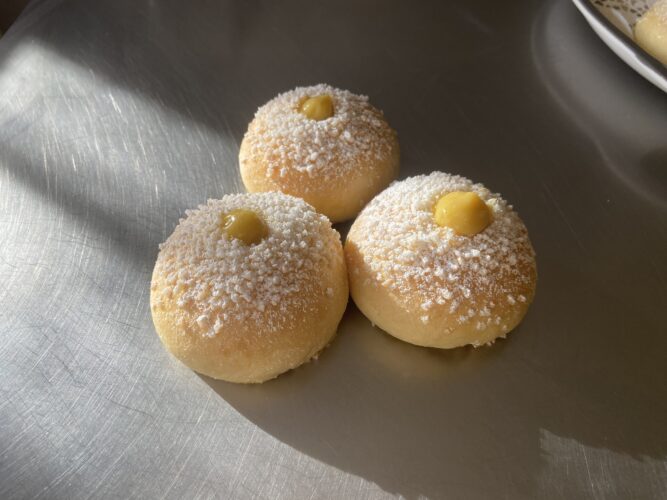 brioche vegana con crema vegana