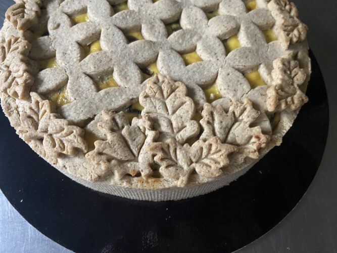 torta salata funghi nocciole besciamella