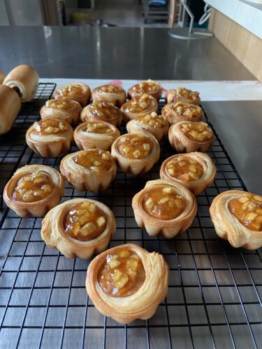 croissant roll mele baluetto ciocco