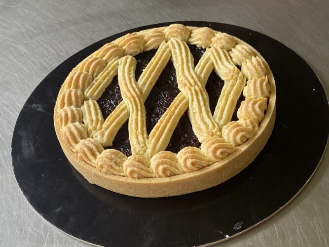 crostata salata con composta cipolle rosse