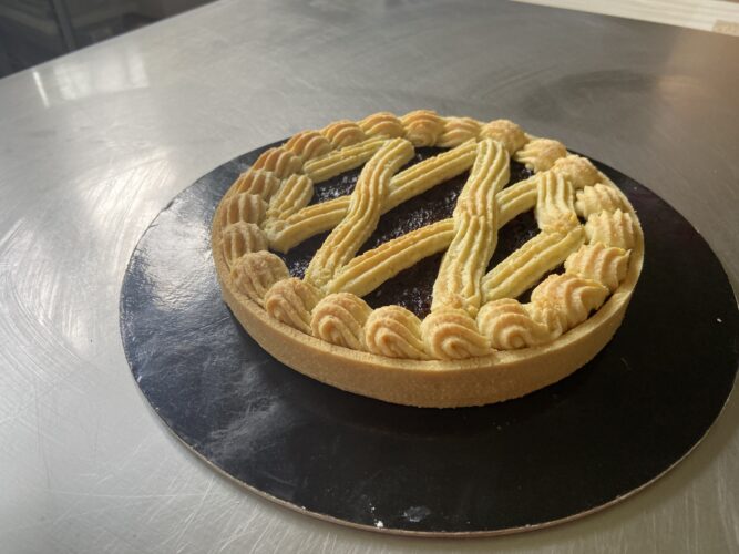 crostata salata con composta cipolle rosse