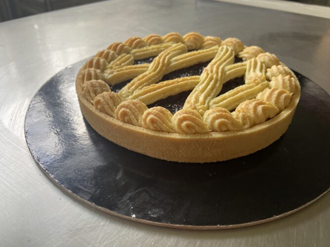 crostata salata con composta cipolle rosse
