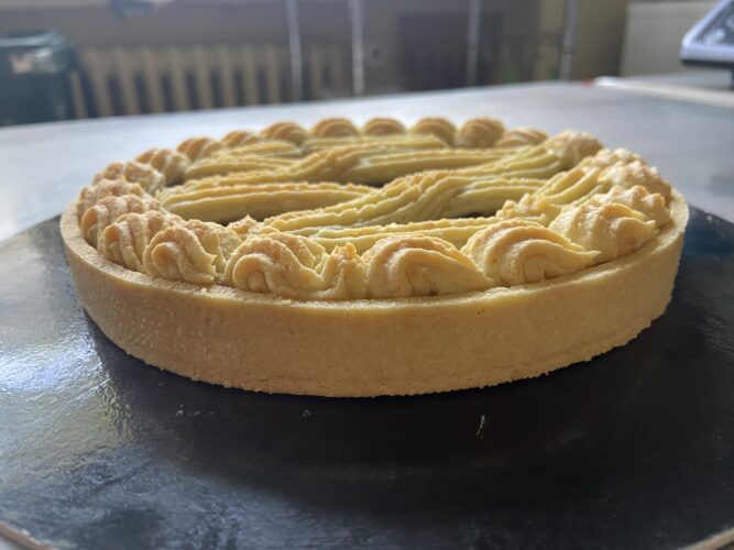 crostata salata con composta cipolle rosse