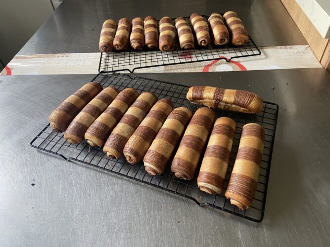 gianduia stick croissant
